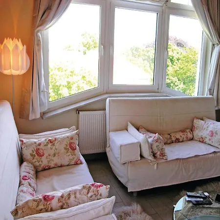 0 Bedroom In *