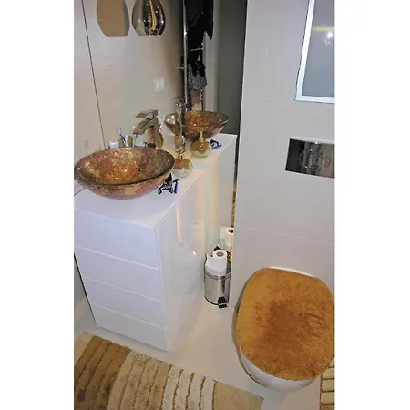0 Bedroom In